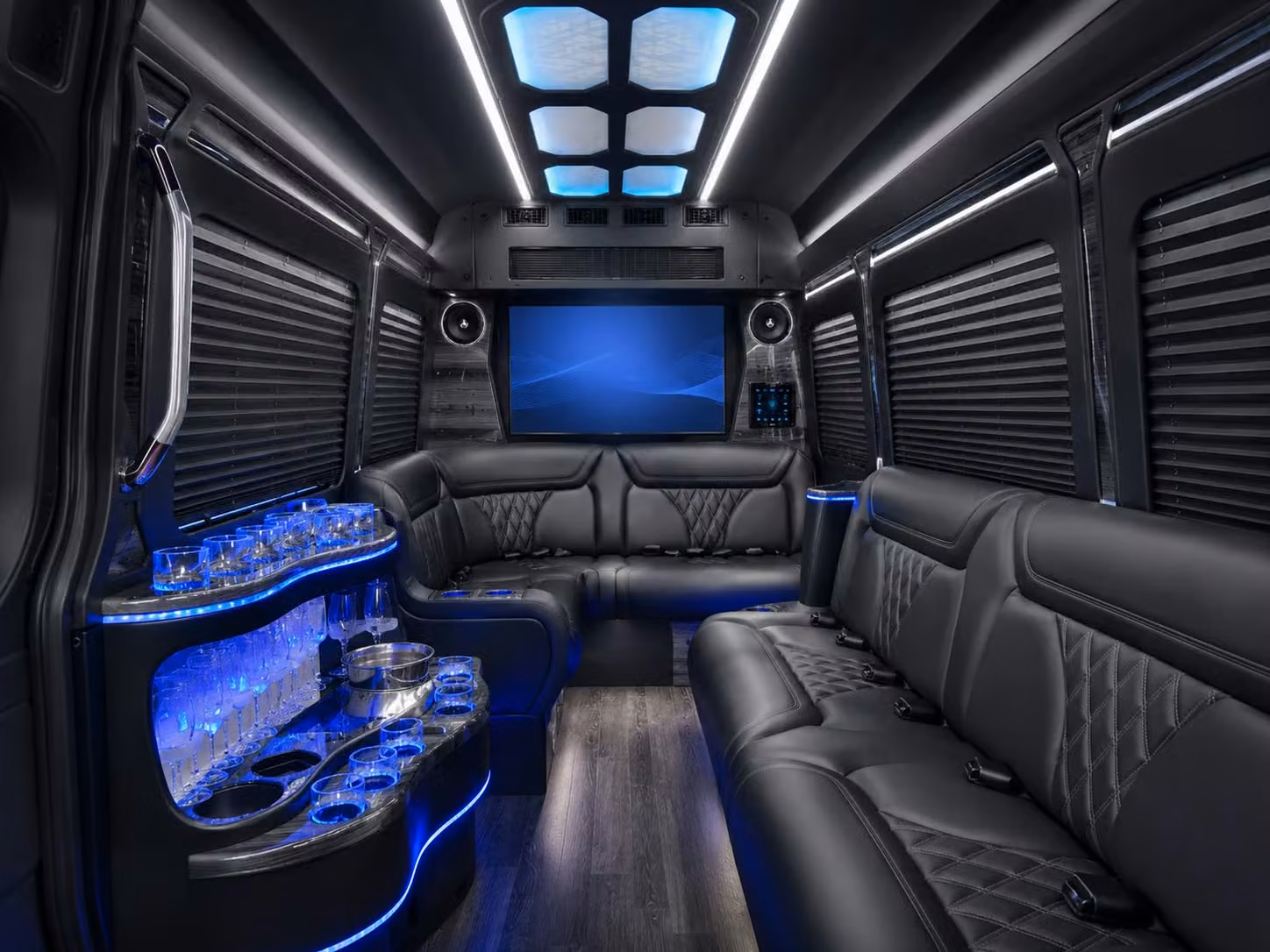 school field trip and student group bus rentals in yonkers